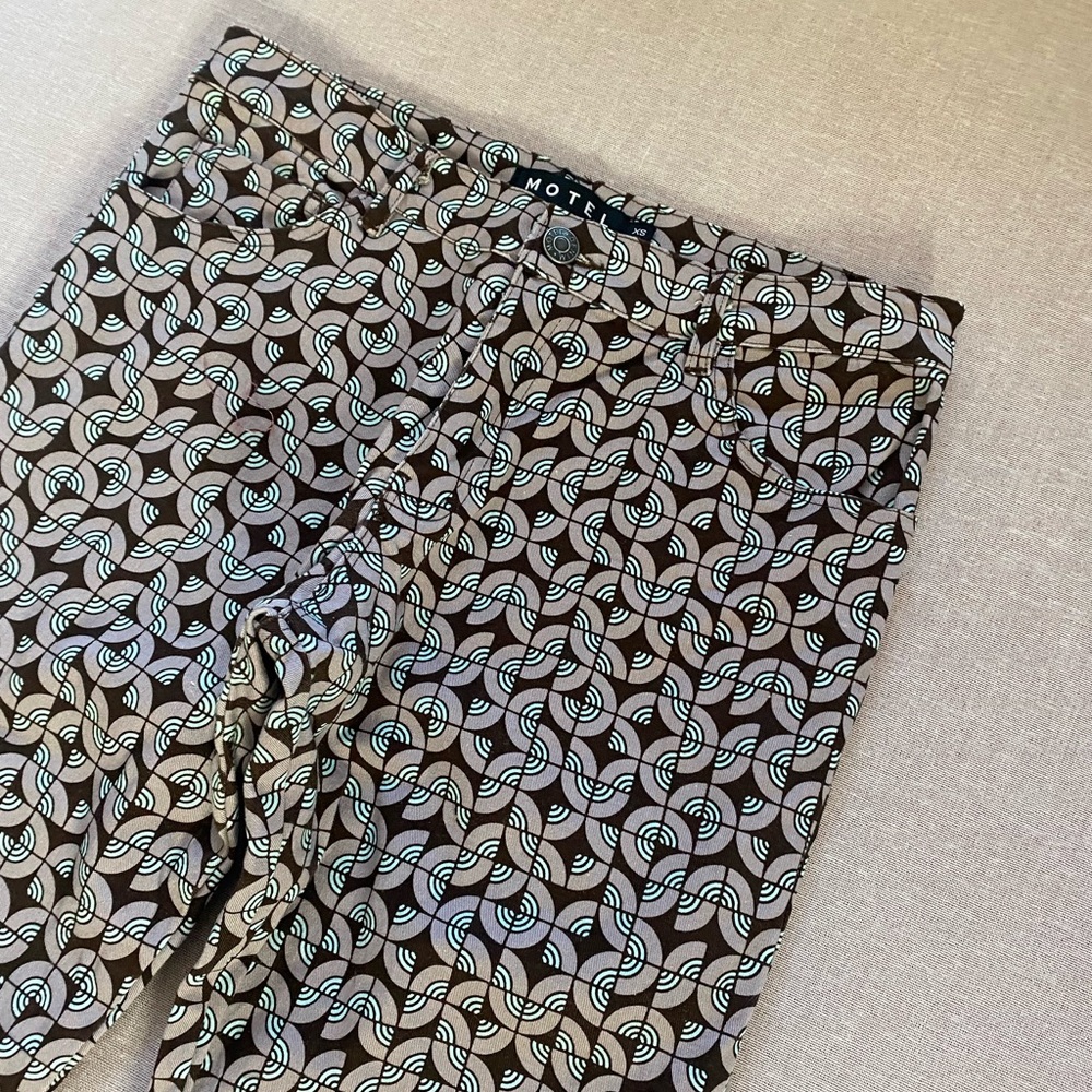 Motel retro flare pants. - Picture 2 of 12